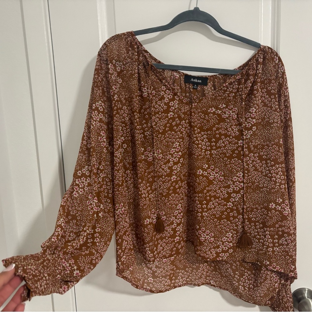 Aakaa Brown Floral Women's Top